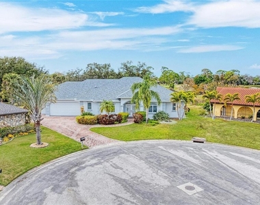 4540 Kipling Circle - Photo Thumbnail 2