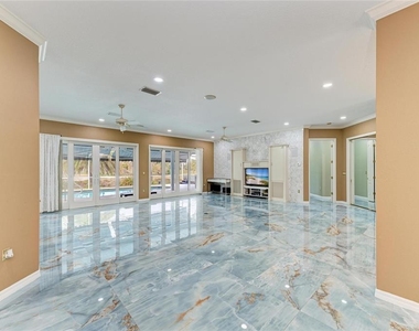 4540 Kipling Circle - Photo Thumbnail 16