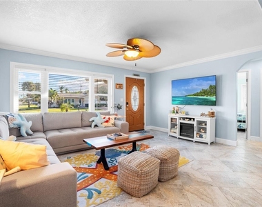 284 44th Avenue - Photo Thumbnail 12