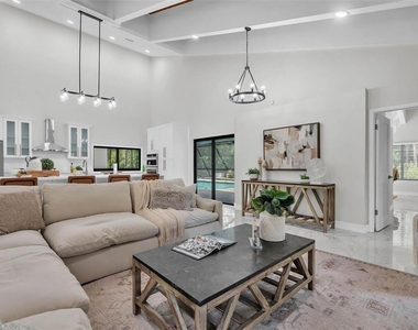 4520 Pine Hollow Drive - Photo Thumbnail 5