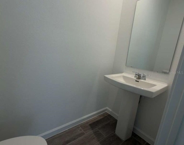 2468 Celebration Boulevard - Photo Thumbnail 11