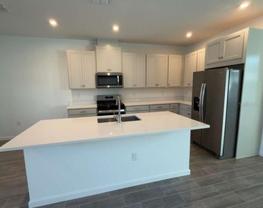 2468 Celebration Boulevard - Photo Thumbnail 8
