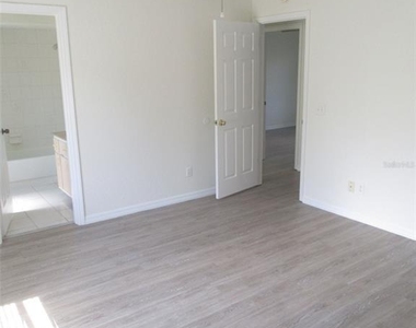 27289 Porto Nacional Drive - Photo Thumbnail 15