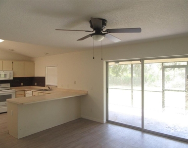 27289 Porto Nacional Drive - Photo Thumbnail 9