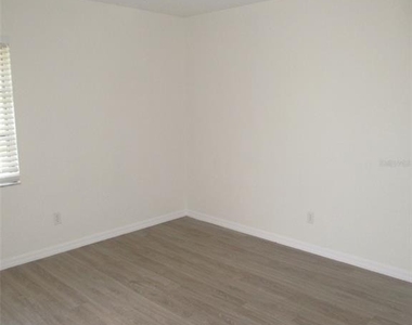 27289 Porto Nacional Drive - Photo Thumbnail 20