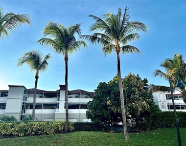 3280 Southshore Drive - Photo Thumbnail 40
