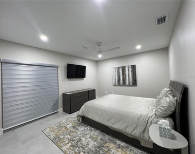 3280 Southshore Drive - Photo Thumbnail 14