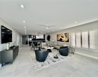 3280 Southshore Drive - Photo Thumbnail 2
