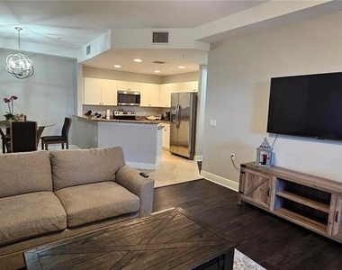 1502 Sw 50th Street - Photo Thumbnail 6