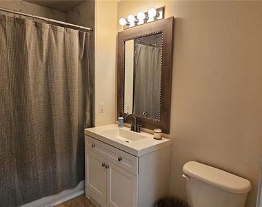 1502 Sw 50th Street - Photo Thumbnail 8