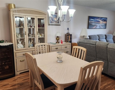 6505 Stone River Road - Photo Thumbnail 4