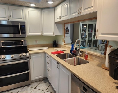 6505 Stone River Road - Photo Thumbnail 5