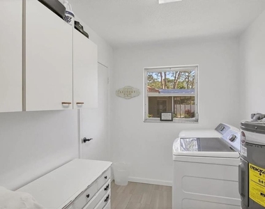 2410 Cass Street - Photo Thumbnail 22