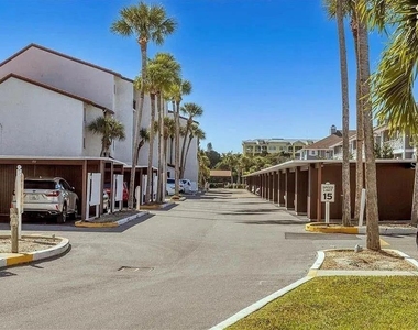 1650 Stickney Point Road - Photo Thumbnail 22