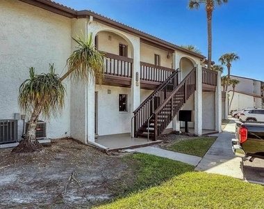 1650 Stickney Point Road - Photo Thumbnail 1