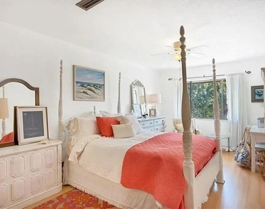 1650 Stickney Point Road - Photo Thumbnail 9