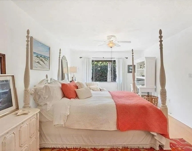 1650 Stickney Point Road - Photo Thumbnail 10