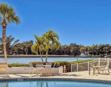 1650 Stickney Point Road - Photo Thumbnail 25