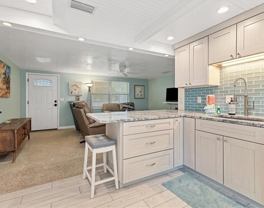 1686 Chapline Lane - Photo Thumbnail 13