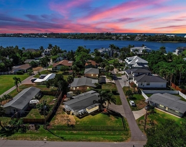 1686 Chapline Lane - Photo Thumbnail 28