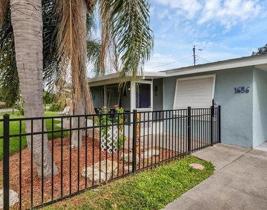 1686 Chapline Lane - Photo Thumbnail 3