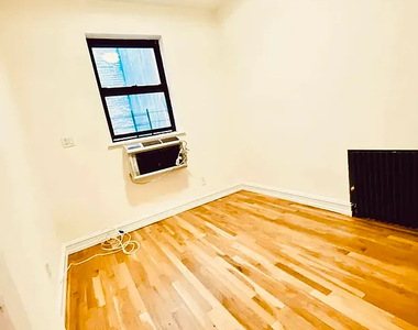 235 east 46th stret - Photo Thumbnail 2