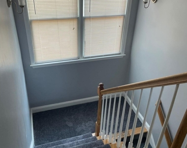 15 Ollie Street Nw - Photo Thumbnail 1