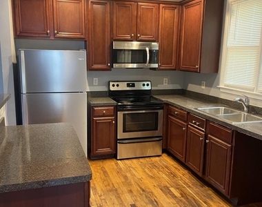 15 Ollie Street Nw - Photo Thumbnail 7
