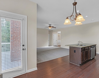 568 Garden View Court - Photo Thumbnail 12