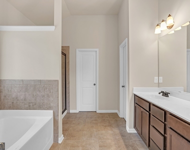 568 Garden View Court - Photo Thumbnail 28