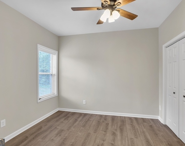 568 Garden View Court - Photo Thumbnail 36