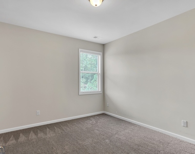 568 Garden View Court - Photo Thumbnail 17
