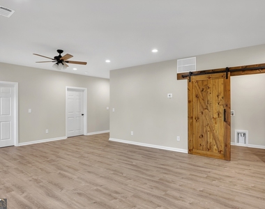 568 Garden View Court - Photo Thumbnail 40