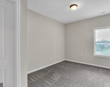 568 Garden View Court - Photo Thumbnail 23