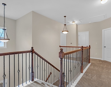 568 Garden View Court - Photo Thumbnail 31
