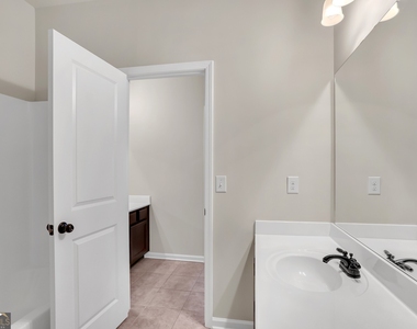 568 Garden View Court - Photo Thumbnail 21