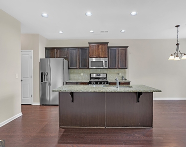 568 Garden View Court - Photo Thumbnail 10