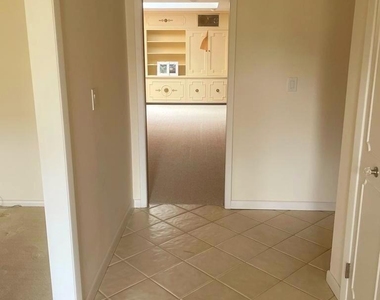 4 Joanna Court - Photo Thumbnail 4