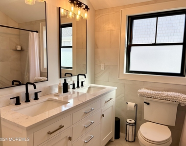 411 Sylvania Avenue - Photo Thumbnail 23