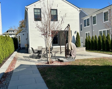 411 Sylvania Avenue - Photo Thumbnail 31