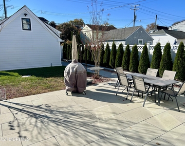 411 Sylvania Avenue - Photo Thumbnail 29