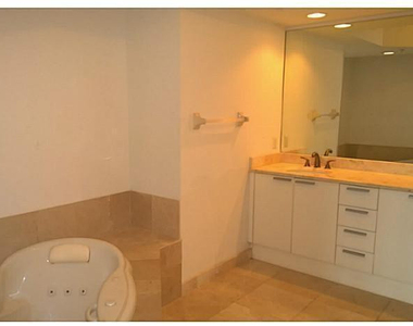 14951 Royal Oaks Lane - Photo Thumbnail 6