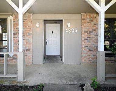 4325 Ireland Drive - Photo Thumbnail 2