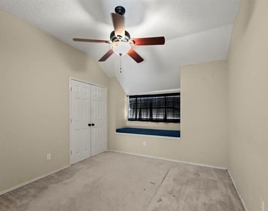 1226 Rivercrest Drive - Photo Thumbnail 20