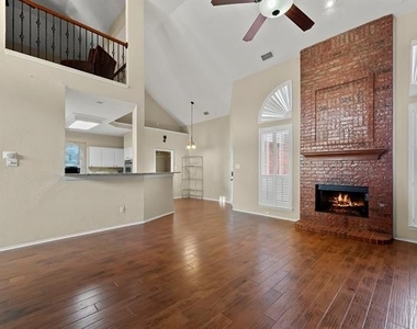 1226 Rivercrest Drive - Photo Thumbnail 11