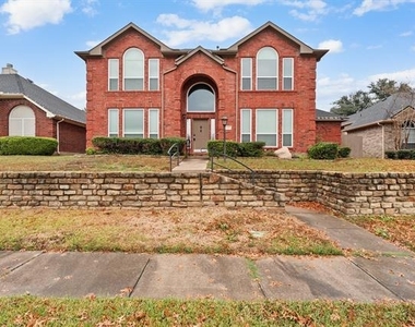 1226 Rivercrest Drive - Photo Thumbnail 4
