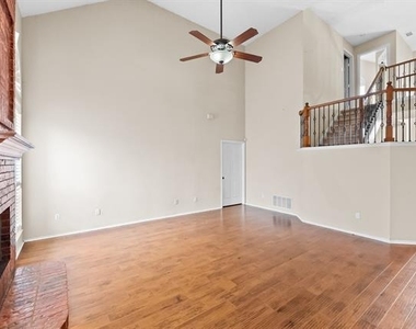 1226 Rivercrest Drive - Photo Thumbnail 13
