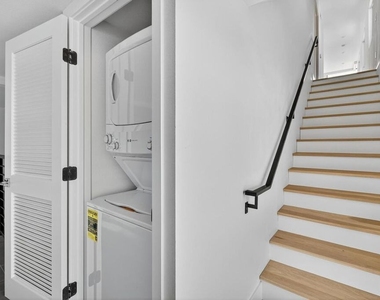 2412 Eads Street - Photo Thumbnail 13