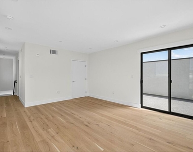 2412 Eads Street - Photo Thumbnail 18