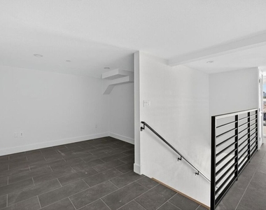2412 Eads Street - Photo Thumbnail 9
